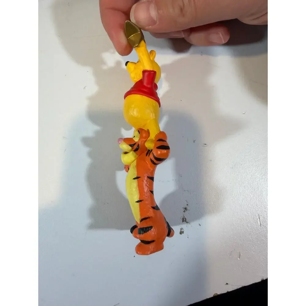 1995 Hallmark Keepsake Winnie The Pooh And Tigger Christmas Ornament